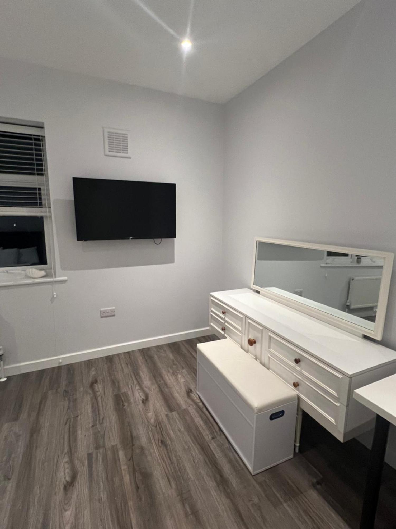 Spencer Bridge Rooms By Afl Northampton Exteriör bild